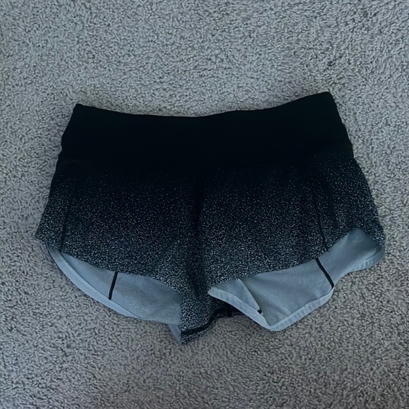 Lulu lemon runner up shorts - Picture 1 of 6